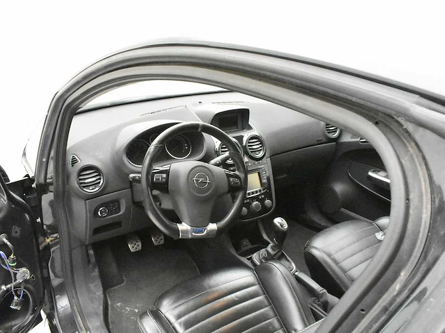 Opel corsa opc - afbeelding 4 van  27