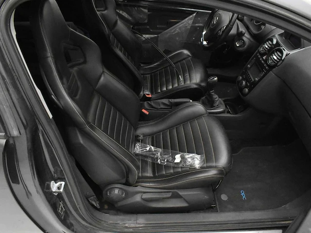 Opel corsa opc - afbeelding 15 van  27