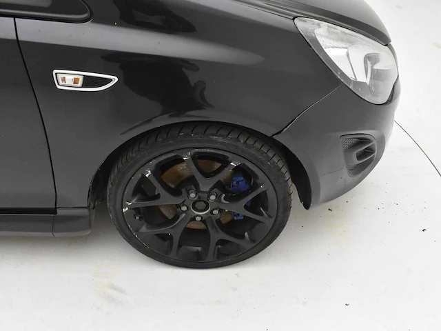 Opel corsa opc - afbeelding 16 van  27