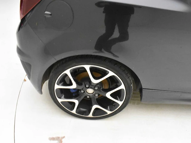 Opel corsa opc - afbeelding 17 van  27