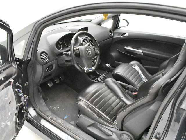 Opel corsa opc - afbeelding 11 van  27