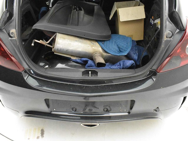 Opel corsa opc - afbeelding 19 van  27