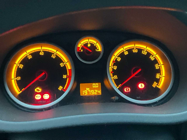 Opel corsa personenauto - afbeelding 18 van  28