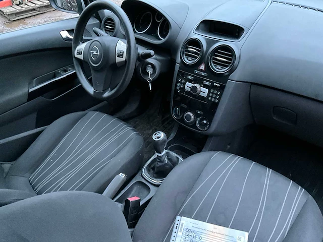 Opel corsa personenauto - afbeelding 23 van  28