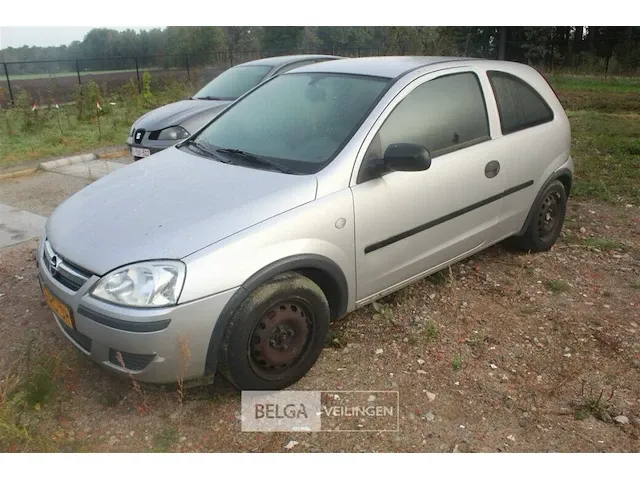 Opel corsa - afbeelding 1 van  16