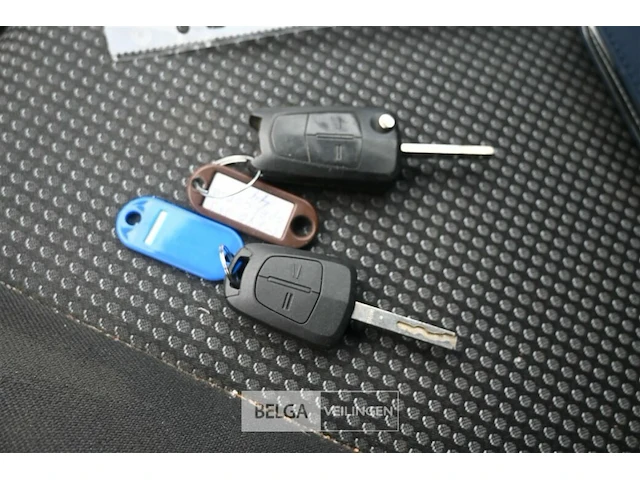 Opel corsa - afbeelding 4 van  27