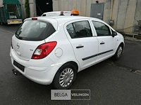 Opel corsa - afbeelding 16 van  27