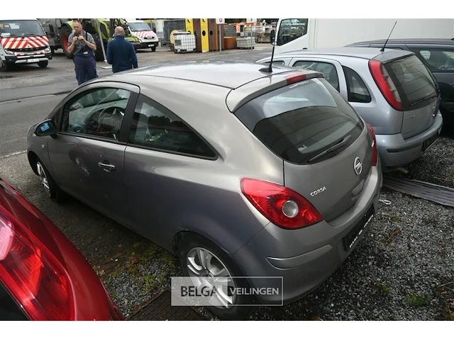 Opel corsa - afbeelding 7 van  10
