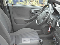 Opel corsa - afbeelding 18 van  24