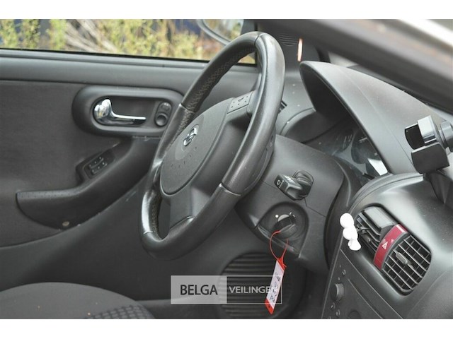 Opel corsa - afbeelding 19 van  24