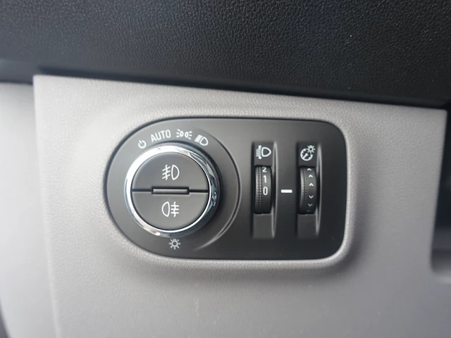 Opel corsa - afbeelding 5 van  14