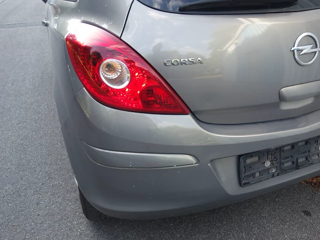 Opel corsa - afbeelding 11 van  19