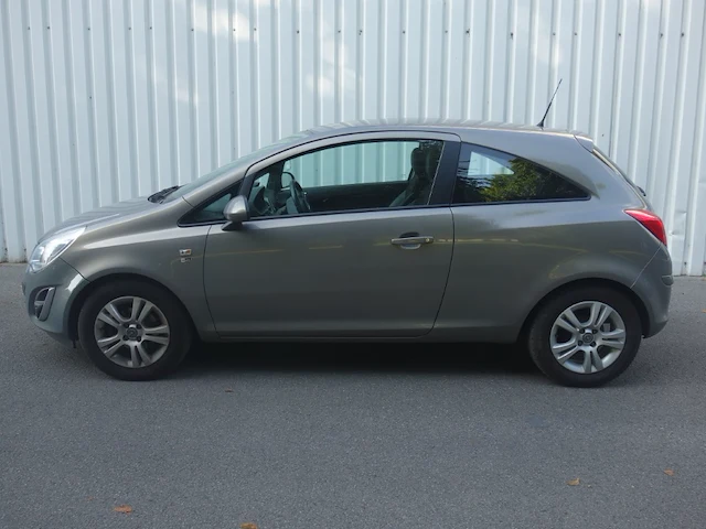 Opel corsa - afbeelding 1 van  19
