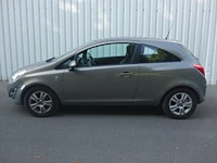 Opel corsa - afbeelding 1 van  19