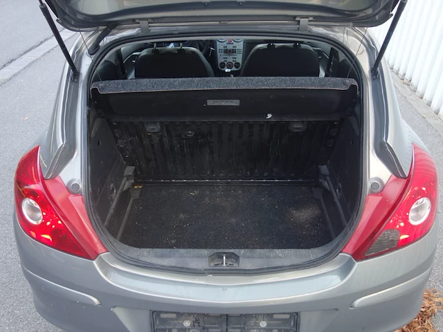 Opel corsa - afbeelding 17 van  19