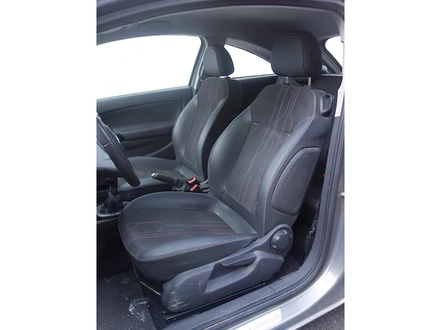 Opel corsa - afbeelding 18 van  19