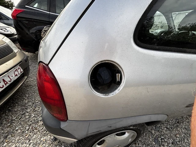 Opel corsa - afbeelding 8 van  17
