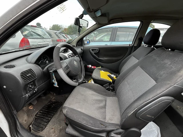 Opel corsa - afbeelding 12 van  13
