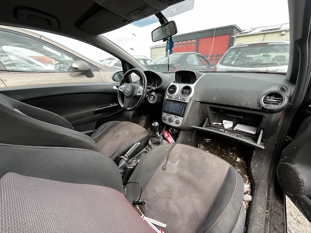 Opel corsa - afbeelding 15 van  16