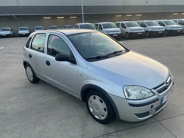 Opel corsa - afbeelding 17 van  20