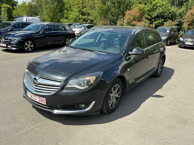 Opel insignia sports tourer sw personenauto - afbeelding 1 van  14