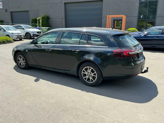 Opel insignia sports tourer sw personenauto - afbeelding 12 van  14