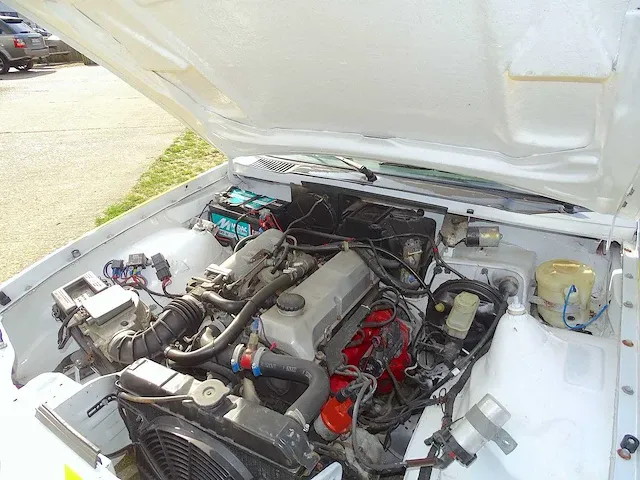 Opel manta '400-hommage' - afbeelding 35 van  45