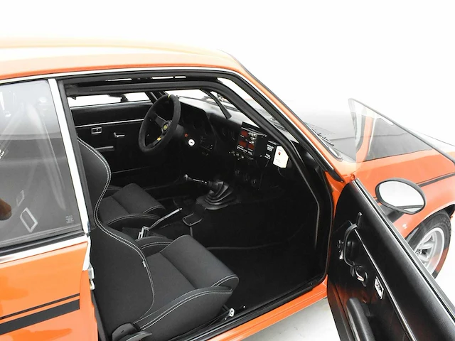 Opel manta a 1.6s - afbeelding 24 van  62