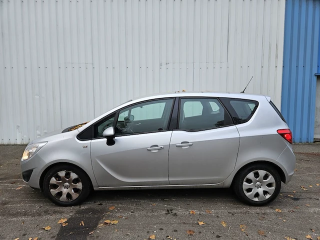 Opel monocab meriva - afbeelding 1 van  16