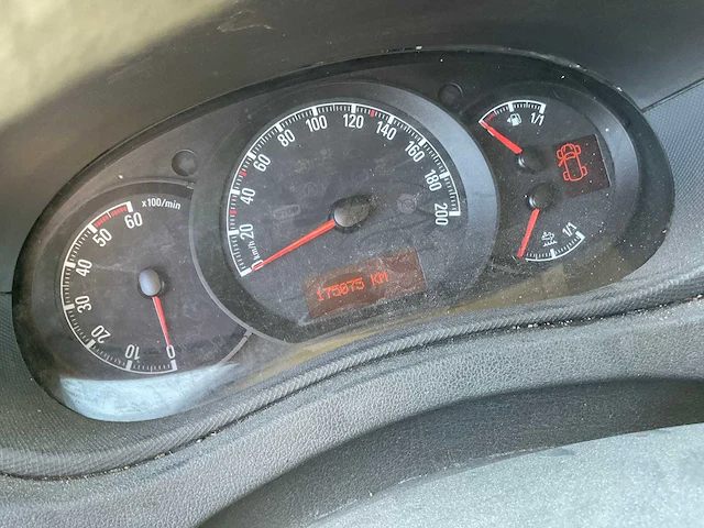 Opel movano bedrijfswagen - afbeelding 3 van  13