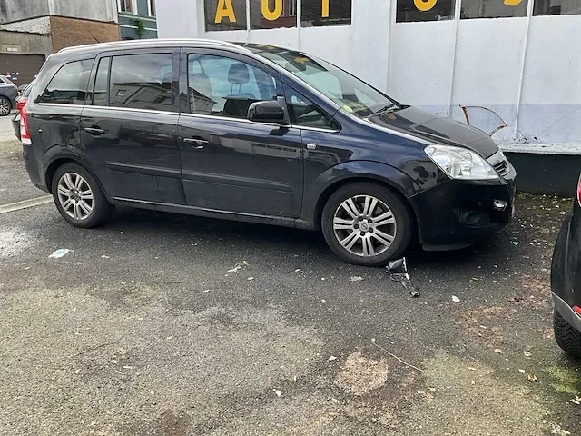 Opel safira - afbeelding 22 van  23