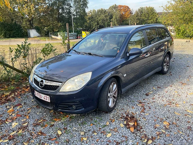 Opel vectra personenauto - afbeelding 1 van  11