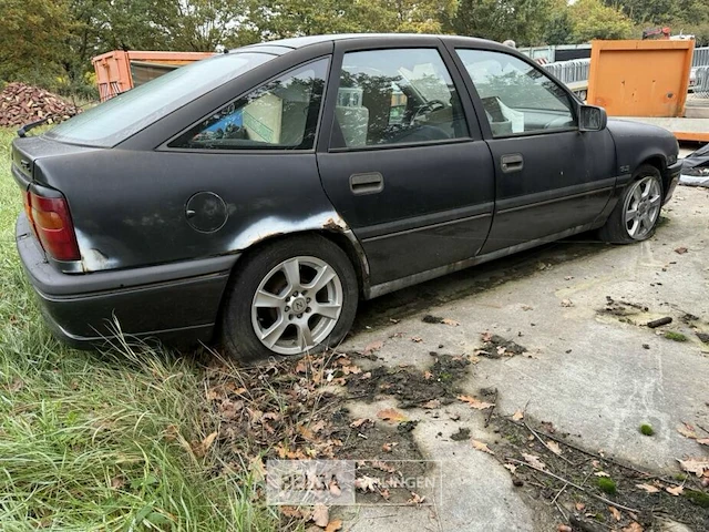 Opel vectra - afbeelding 5 van  9