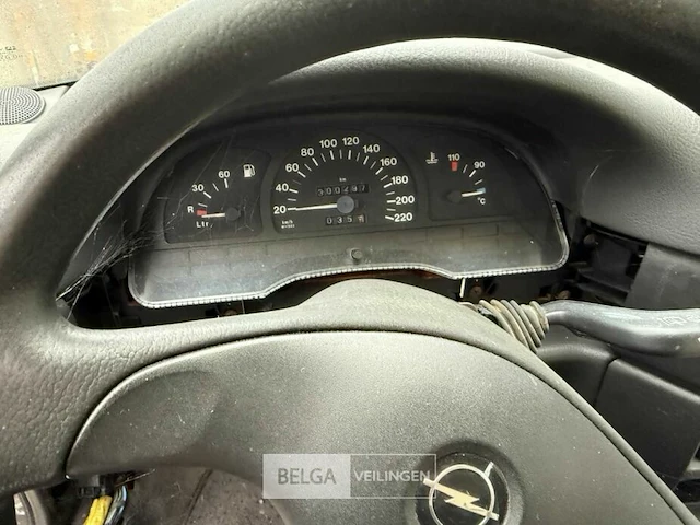 Opel vectra - afbeelding 6 van  9