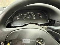 Opel vectra - afbeelding 6 van  9