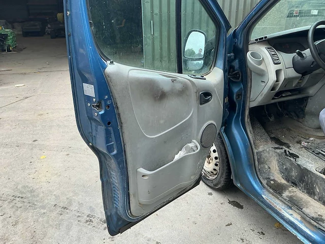 Opel vivaro 1.9 cdti van uit 2006 - afbeelding 11 van  43