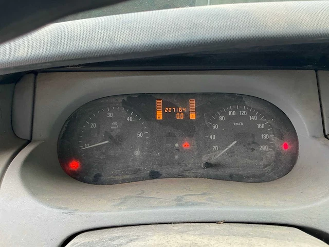 Opel vivaro 1.9 cdti van uit 2006 - afbeelding 13 van  43