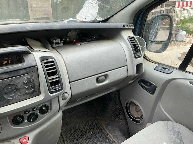 Opel vivaro 1.9 cdti van uit 2006 - afbeelding 15 van  43