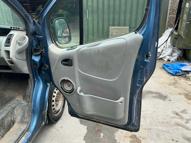 Opel vivaro 1.9 cdti van uit 2006 - afbeelding 22 van  43