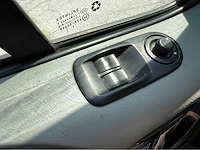 Opel vivaro 2.5 cdti airco - afbeelding 2 van  21