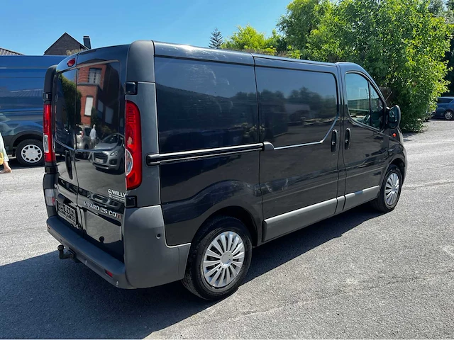 Opel vivaro 2.5 cdti airco - afbeelding 4 van  21