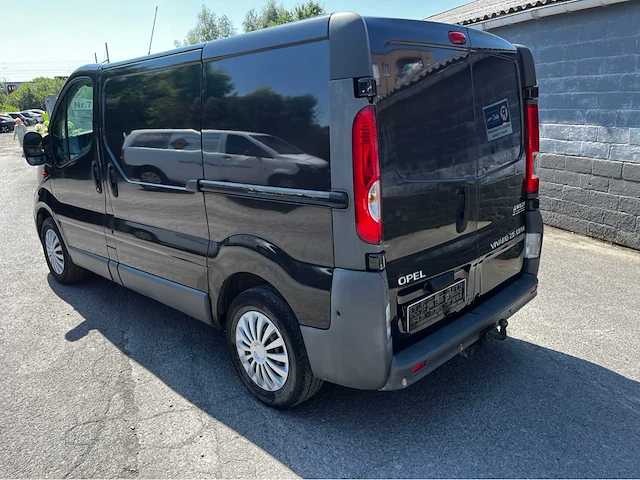 Opel vivaro 2.5 cdti airco - afbeelding 17 van  21