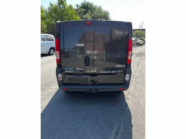 Opel vivaro 2.5 cdti airco - afbeelding 19 van  21