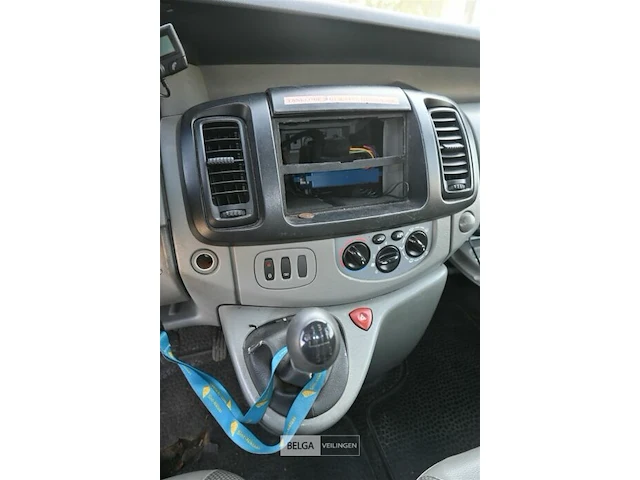 Opel vivaro lichte vrachtwagen - afbeelding 2 van  27