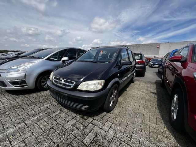 Opel zafira,2004 - afbeelding 1 van  26