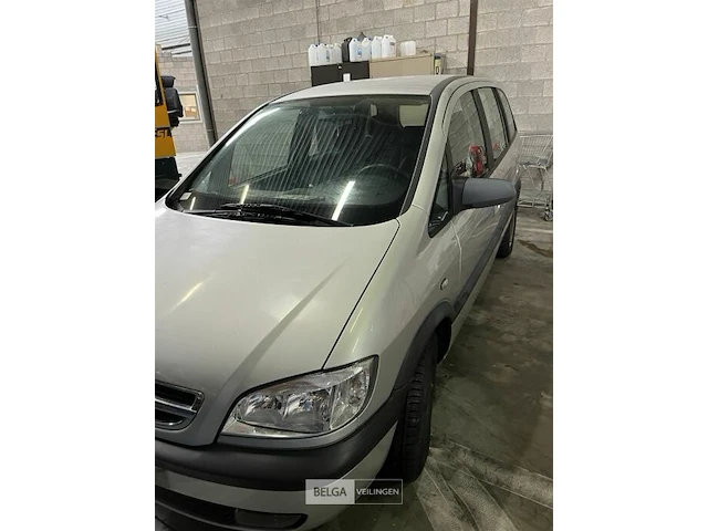 Opel zafira - afbeelding 1 van  8