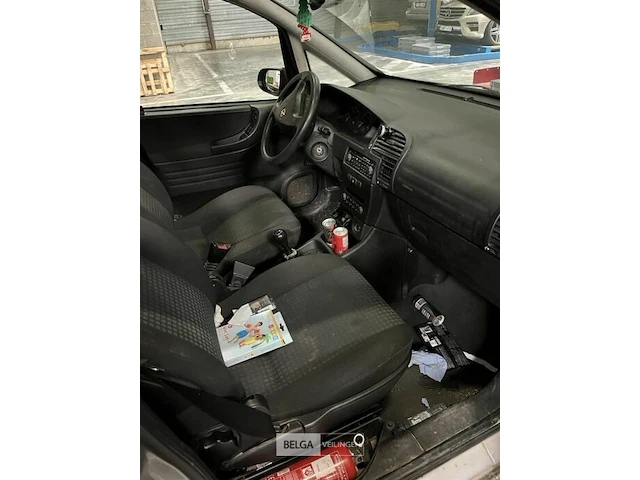 Opel zafira - afbeelding 2 van  8