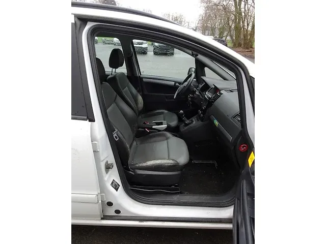 Opel zafira - afbeelding 8 van  20