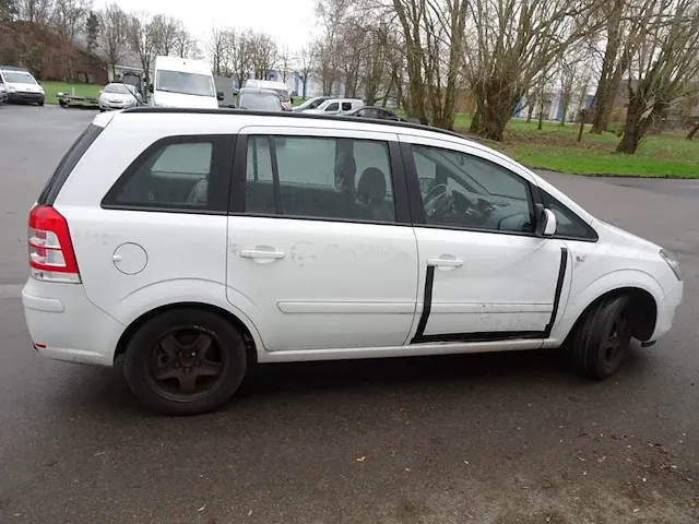 Opel zafira - afbeelding 15 van  20
