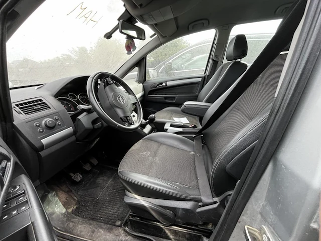 Opel zafira - afbeelding 12 van  13